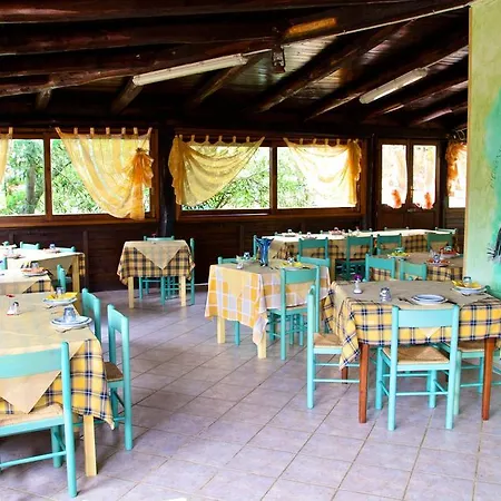 Agriturismo Sardo Çiftlik konaklama Campavaglio
