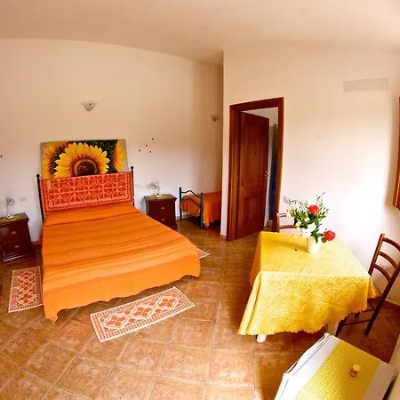 Agriturismo Sardo Lantgård *