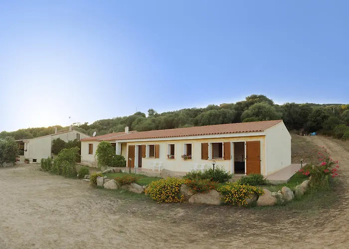 ファームステイ Agriturismo Sardo Campavaglio