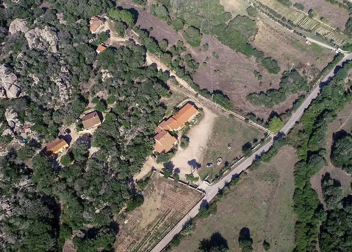 Agriturismo Sardo ファームステイ Campavaglio